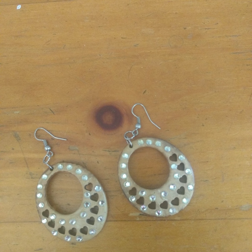 Earings - Picture 3 of 4